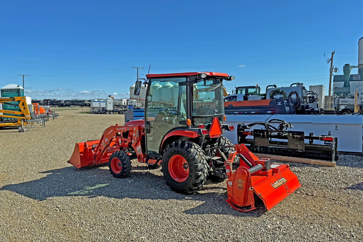 Utility Tractors & Rototillers 2 dummy image